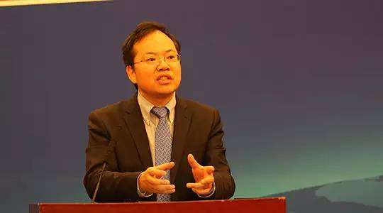 鲁政委